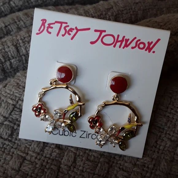 NWT Betsey Johnson CZ FLOWER HUMMINGBIRD EARRINGS - Picture 2 of 8